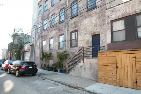 2009 E Arizona St, Philadelphia, PA 19125