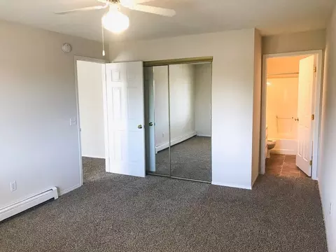 1860 52nd St E, Inver Grove Heights, MN 55077
