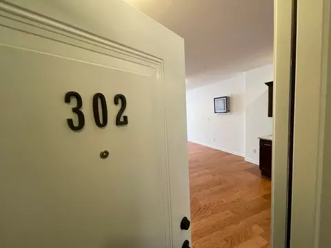99 Pine St, Albany, NY 12207
