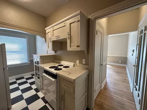 1705 N St, Sacramento, CA 95811