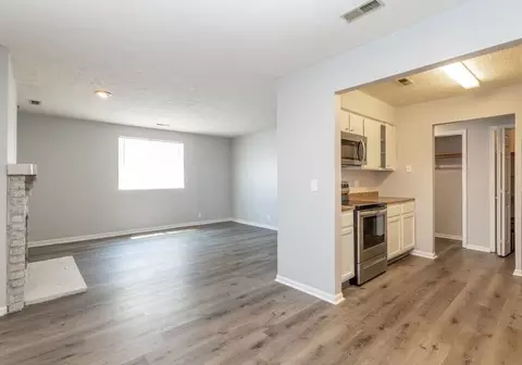 6709 S 73rd Street Cir, Ralston, NE 68127