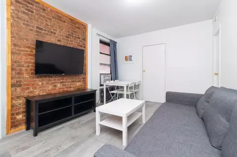 200 E 11th St, New York, NY 10003
