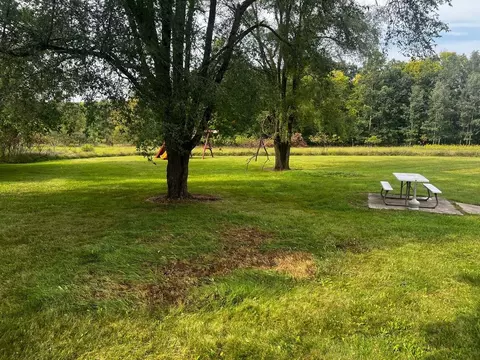 375 Summit St, Saranac, MI 48881