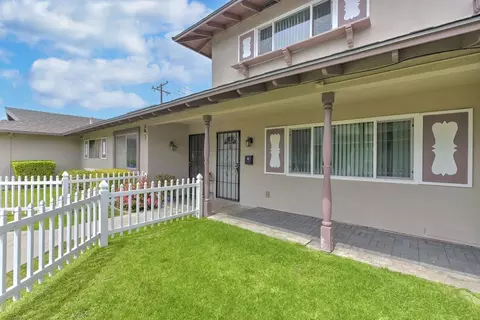 16652 Goldenwest St, Huntington Beach, CA 92647
