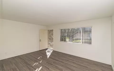 250 W San Marcos Blvd, San Marcos, CA 92069