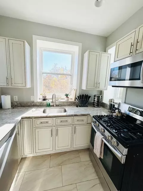 1425 P St NW, Washington, DC 20005 photo 8