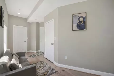 1425 P St NW, Washington, DC 20005 photo 4