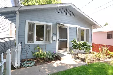 121 W Arrellaga St, Santa Barbara, CA 93101
