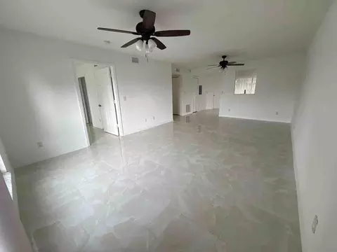 4704 Skyline Blvd, Cape Coral, FL 33914