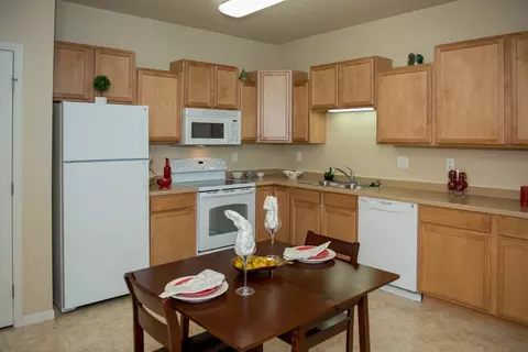 1501 Belsly Blvd, Moorhead, MN 56560