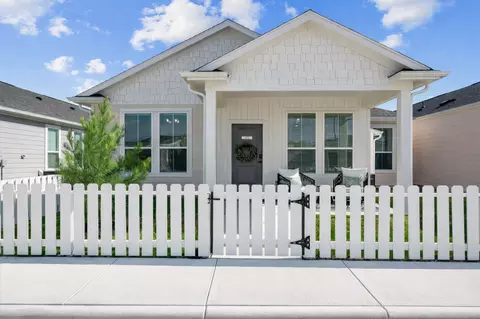 605 Hunt Rd, Baytown, TX 77521