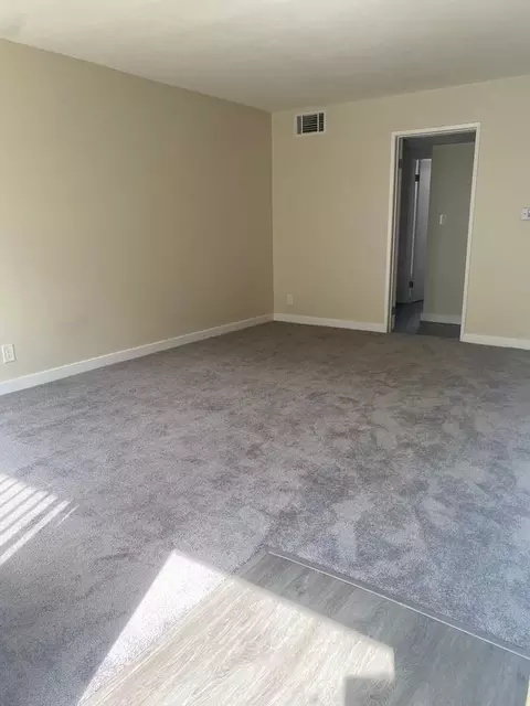 20258 Roscoe Blvd, Los Angeles, CA 91306