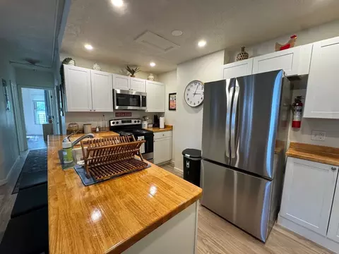66 Hungerford Ter, Burlington, VT 05401