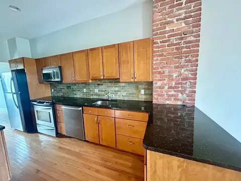 1438 Fairmont St NW, Washington, DC 20009 photo 3