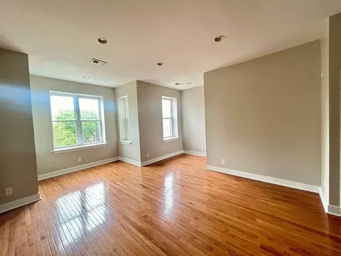 1438 Fairmont St NW, Washington, DC 20009 photo 2