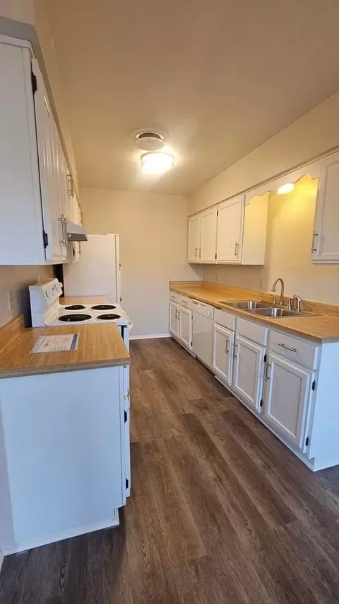 3220 E 47th St, Tulsa, OK 74105 photo 8