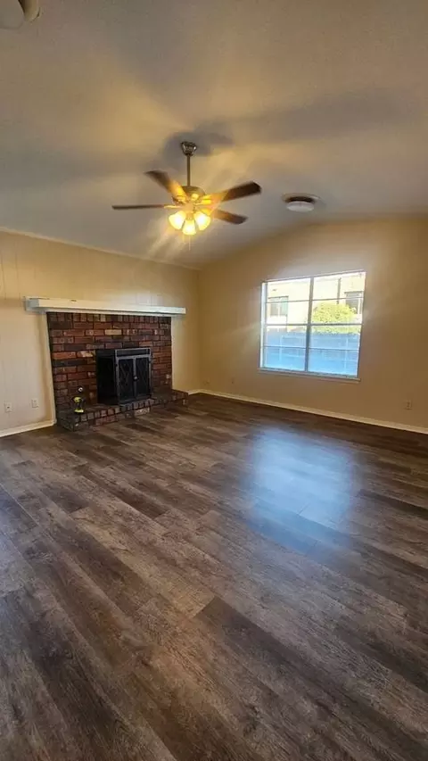 3220 E 47th St, Tulsa, OK 74105