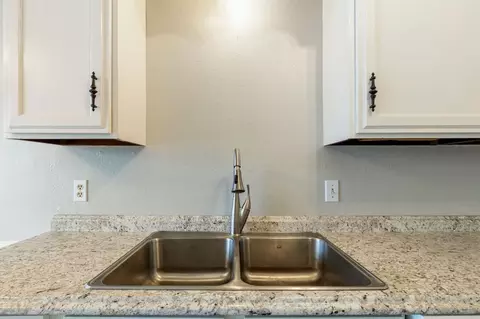 3220 E 47th St, Tulsa, OK 74105 photo 10