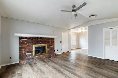 3220 E 47th St, Tulsa, OK 74105 photo 4