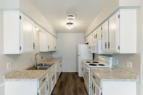 3220 E 47th St, Tulsa, OK 74105 photo 8