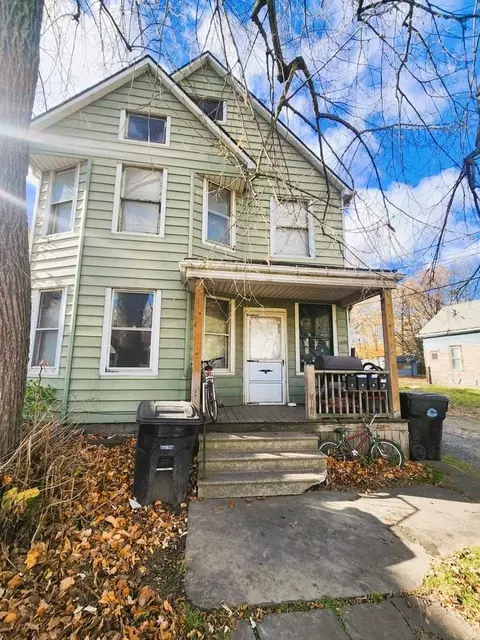 3658 E 54th St, Cleveland, OH 44105