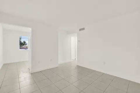 2726 SW 21st St, Miami, FL 33145