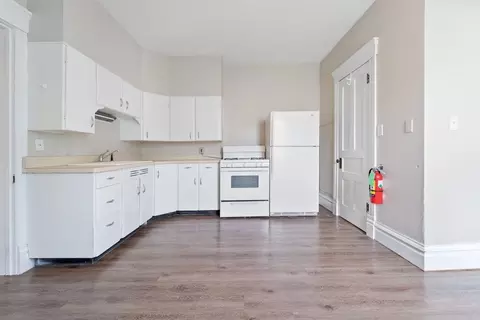 1103 Main St, Cedar Falls, IA 50613