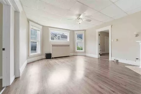 1103 Main St, Cedar Falls, IA 50613 photo 11