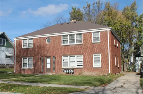 7610 W Clarke St, Wauwatosa, WI 53213