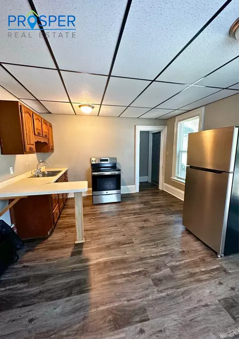 912 Oxford Ave, Eau Claire, WI 54703