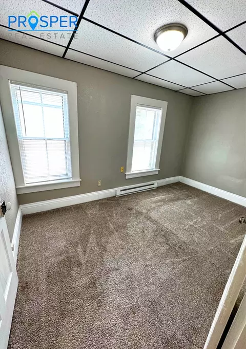 912 Oxford Ave, Eau Claire, WI 54703