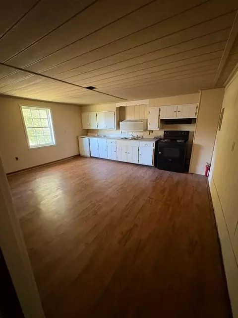 525 E Main St, Glasgow, KY 42141