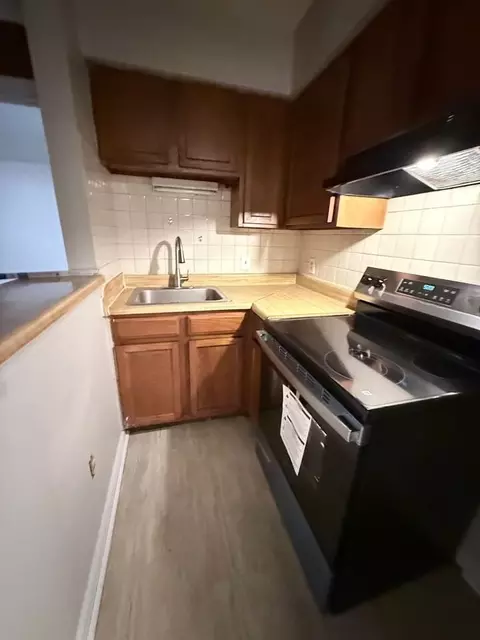 326 Ashlawn Dr, Norfolk, VA 23505