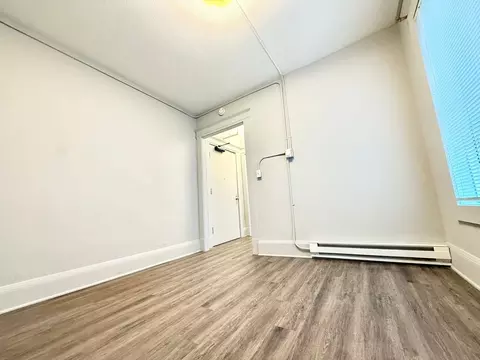 814 Columbia St, Seattle, WA 98104