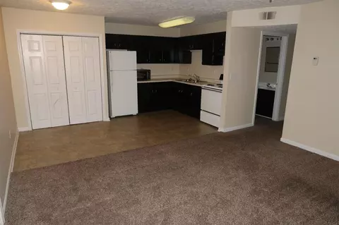 4111 Blue Lick Ct, Louisville, KY 40229