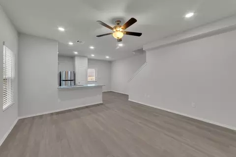 9034 Glen Shadow, San Antonio, TX 78239