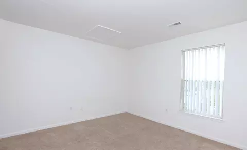 2680 Hamlin Dr, Inkster, MI 48141