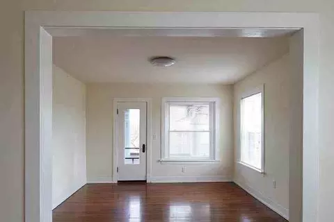 308 E 34th St, Kansas City, MO 64111