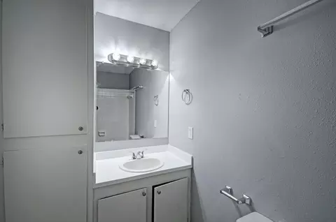 225 W Mcdowell Rd, Jackson, MS 39204 photo 4