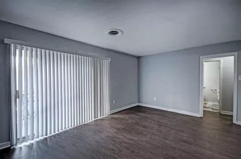 225 W Mcdowell Rd, Jackson, MS 39204