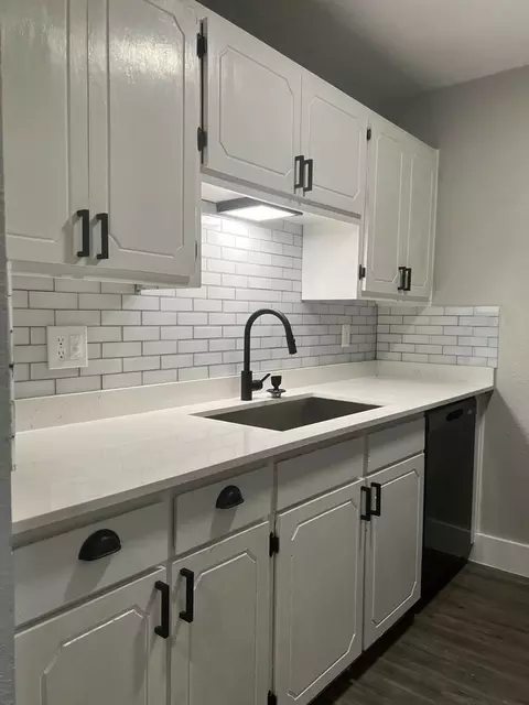 1720 Wooten Park Dr, Austin, TX 78757