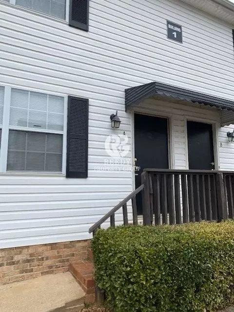 35 Allendale Ln, Greenville, SC 29607