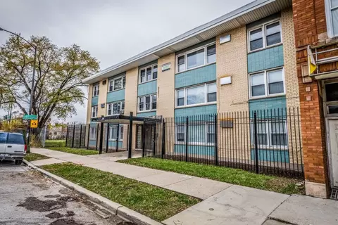 410 E 107th St, Chicago, IL 60628 photo 3