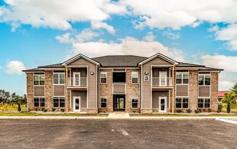 268 Cherry Farm Ln, Bowling Green, KY 42103
