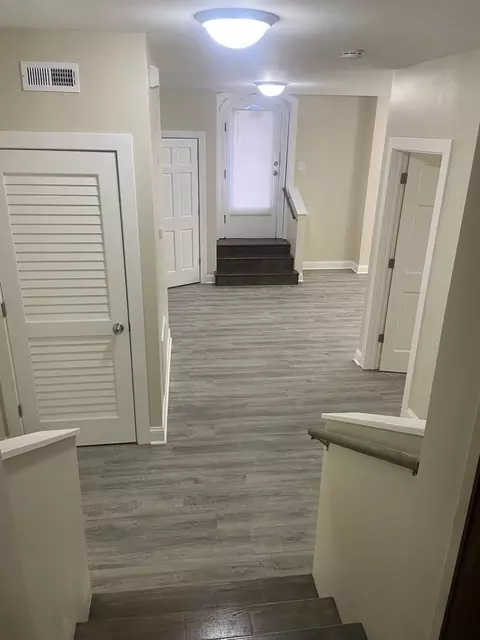 3144 Harlem Ave, Riverside, IL 60546