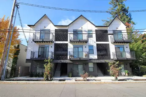 8417 SW 24th Ave, Portland, OR 97219