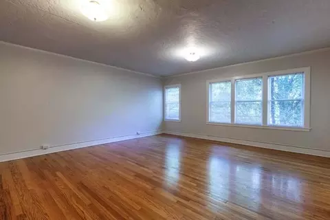 2030 NW Marshall St, Portland, OR 97209