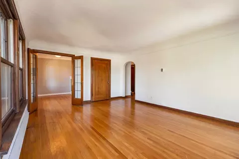 269 E Boston St, Seattle, WA 98102