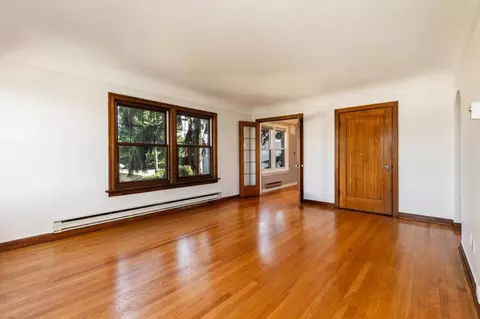 269 E Boston St, Seattle, WA 98102