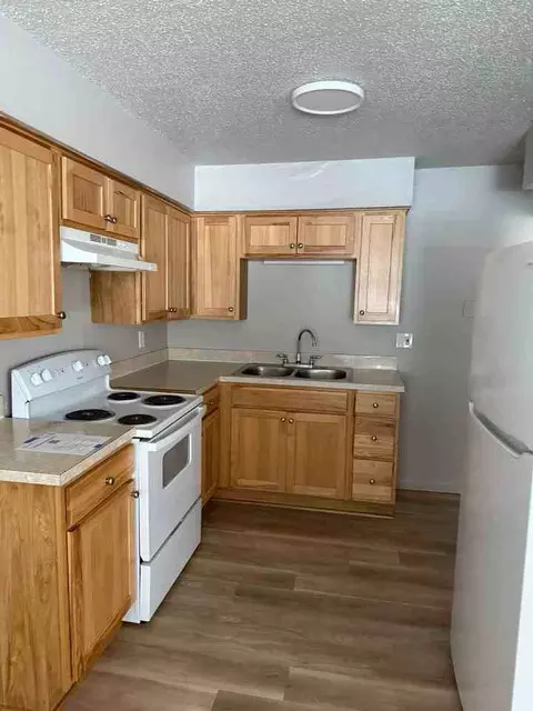 760 Plymouth Dr NE, Keizer, OR 97303